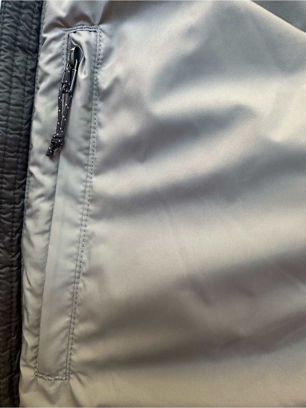 Patagonia “Radalie” Dark Gray Quilted Insulated Jacket Size Small Like New! - Picture 11 of 16